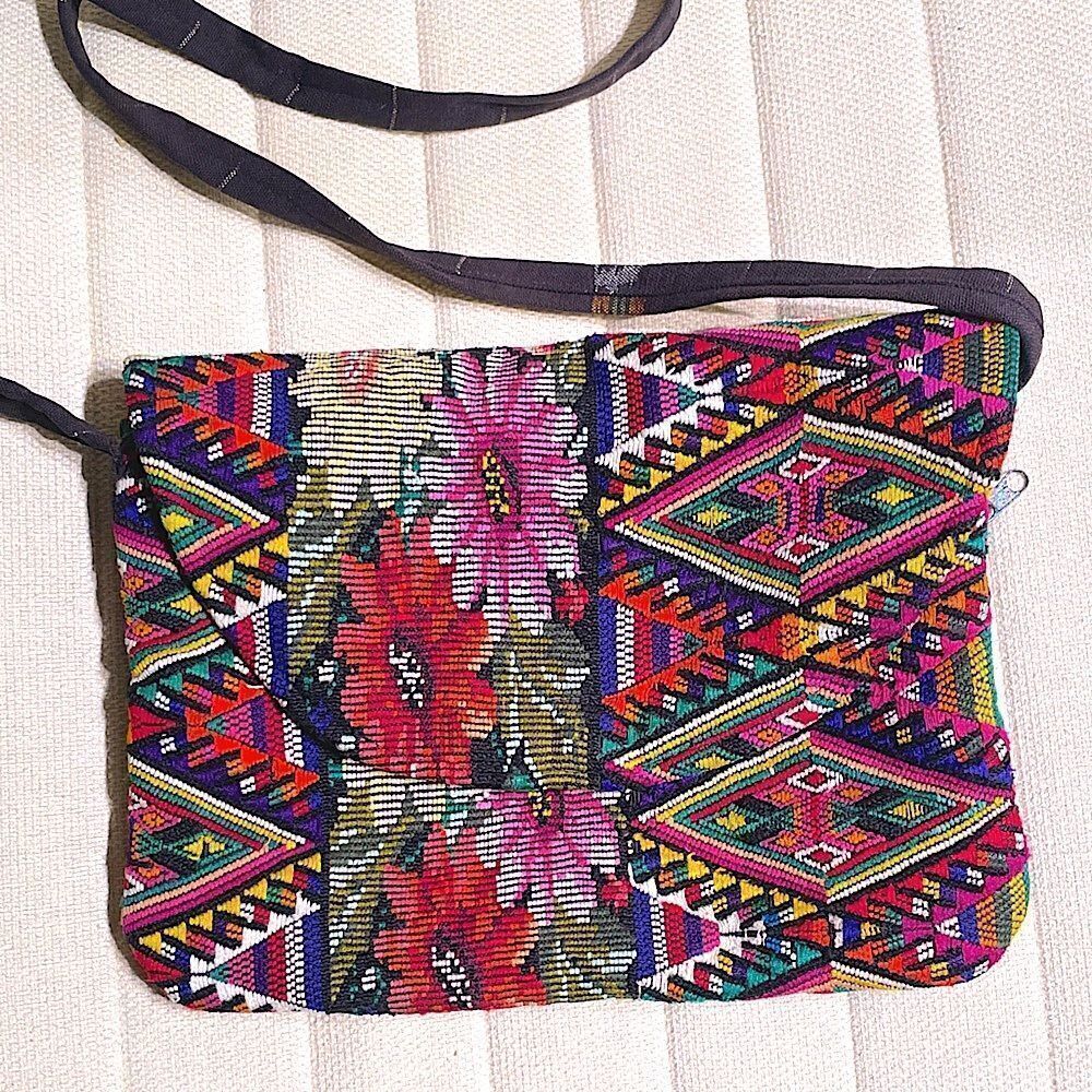 LUZLUNA IMPORTS Crossbody Bag Handmade in Guatemala